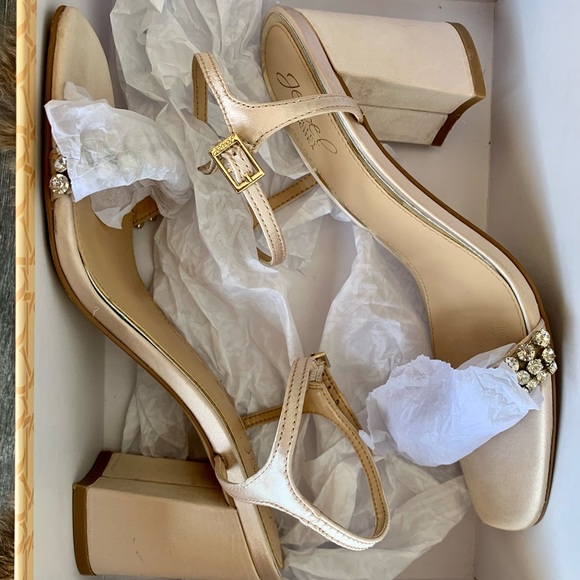 Badgley Mischka - Lori Block Heel in Champagne - Picture 15 of 16